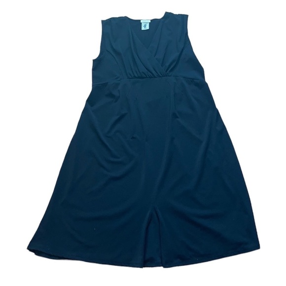 Old Navy women’s black maternity dress Size medium - Picture 1 of 6